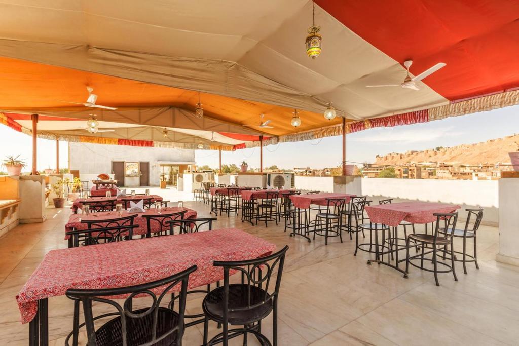 Hotel Hayyat Jaisalmer Zewnętrze zdjęcie
